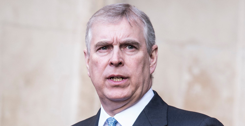 BIVŠI PRINC ENDRU PUŠTEN IZ PRITVORA! Napustio policiju na zadnjem sedištu džipa! Da li je odavao državne tajne Epstajnu?