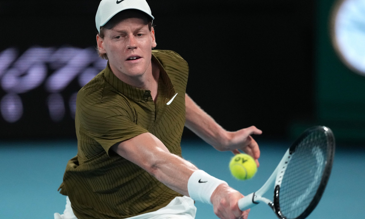 KRAJ ZA SINERA U DOHI Italijan pregažen u tri seta, mladi Čeh mu srušio snove o tituli!