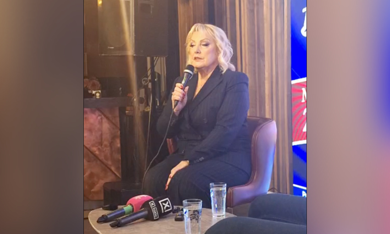 SNEŽANA ĐURIŠIĆ O SINU KOJI JE PRETUČEN I ZLOSTAVLJAN: Priznala da li ga je posetila: "Mene uvek zaboli..." (FOTO)