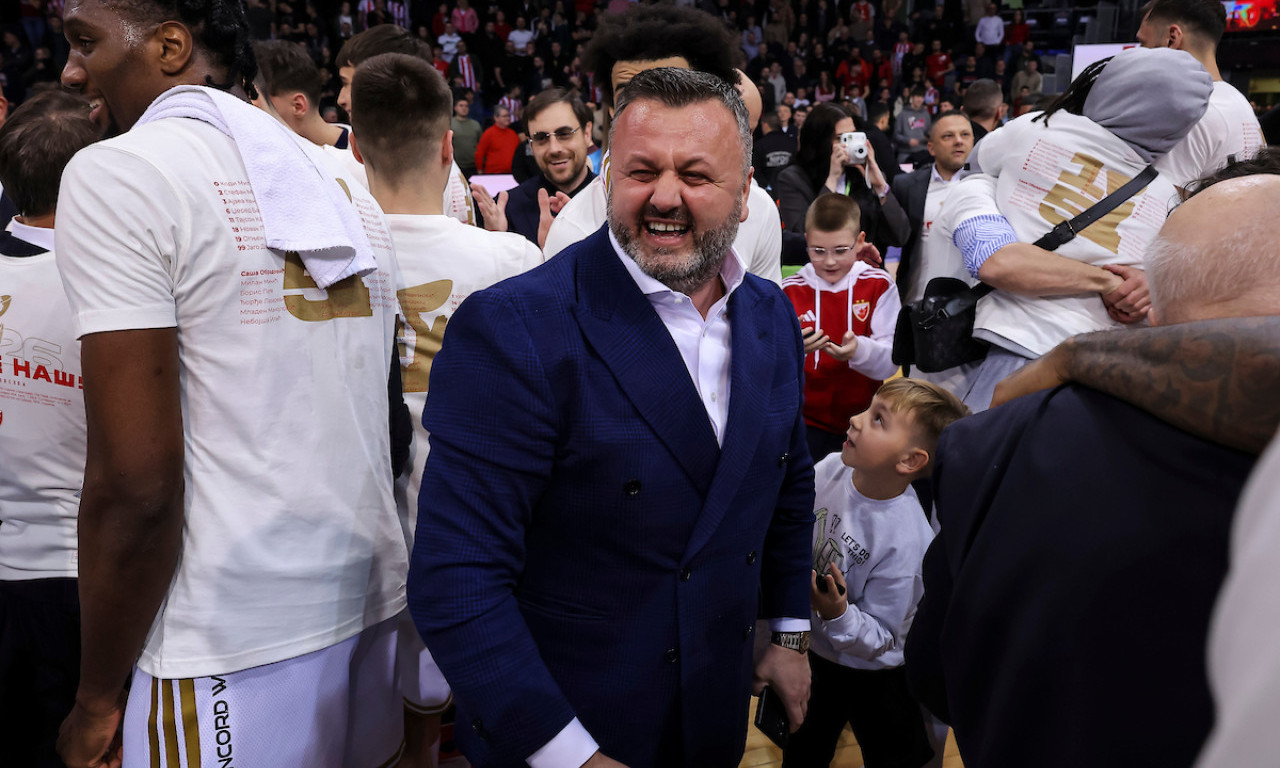 PONOSAN NA RATNIKE NA ČELU SA VELIKIM SAŠOM OBRADOVIĆEM Drčelić se obratio dan nakon što je Zvezda osvojila pehar u Kupu Radivoj Korać