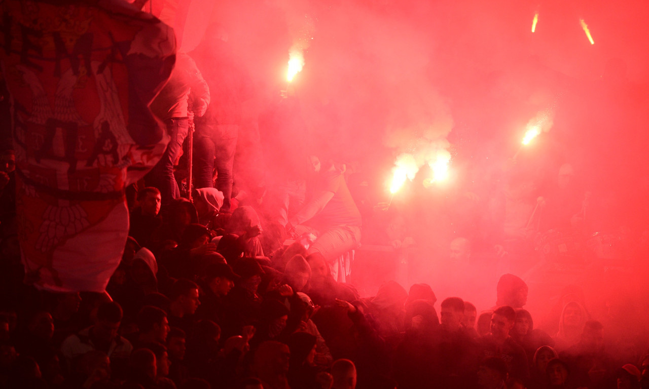 IZBIO OGROMAN POŽAR NA MARAKANI Plamen "guta" južnu tribinu, pogledajte zbog čega je prekinut večiti derbi (VIDEO)