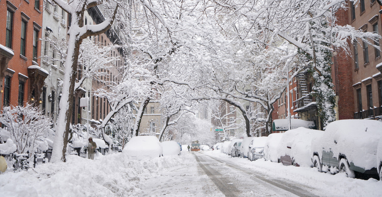 "VRATA ZALEDILA, BILA SAM ZAROBLJENA U STANU! ONDA SU MI SE SMRZLE KOSTI..." Srpkinja iz Bostona za K1info o snežnoj oluji (VIDEO)