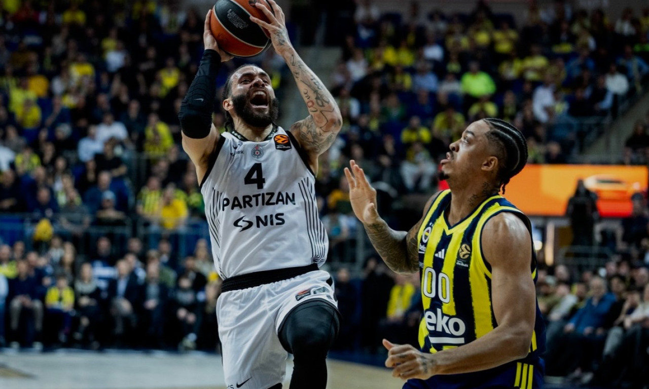 PARTIZAN PORAŽEN OD FENERBAHČEA Crno-beli se lavovski borili u Istanbulu i izgubili posle drame od lidera Evrolige