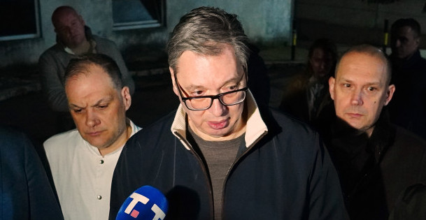"SITUACIJA TEŠKA, MOLIMO SE ZA NJEGA" Vučić obišao Dačića na Klinici za pulmologiju (FOTO+VIDEO)