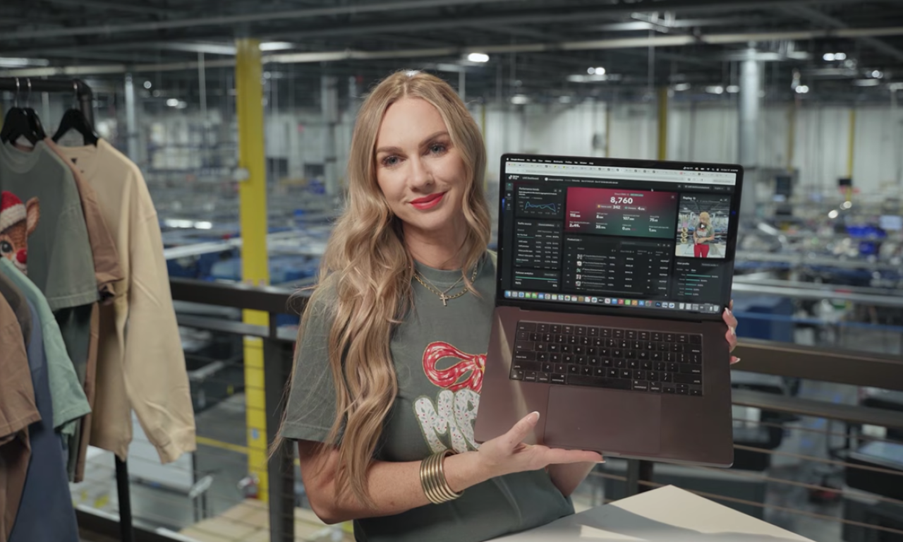 MAJKA DVOJE DECE OTKRILA KAKO ZARAĐUJE 84.000 EVRA MESEČNO Radi od kuće - i ovo može svako (VIDEO)