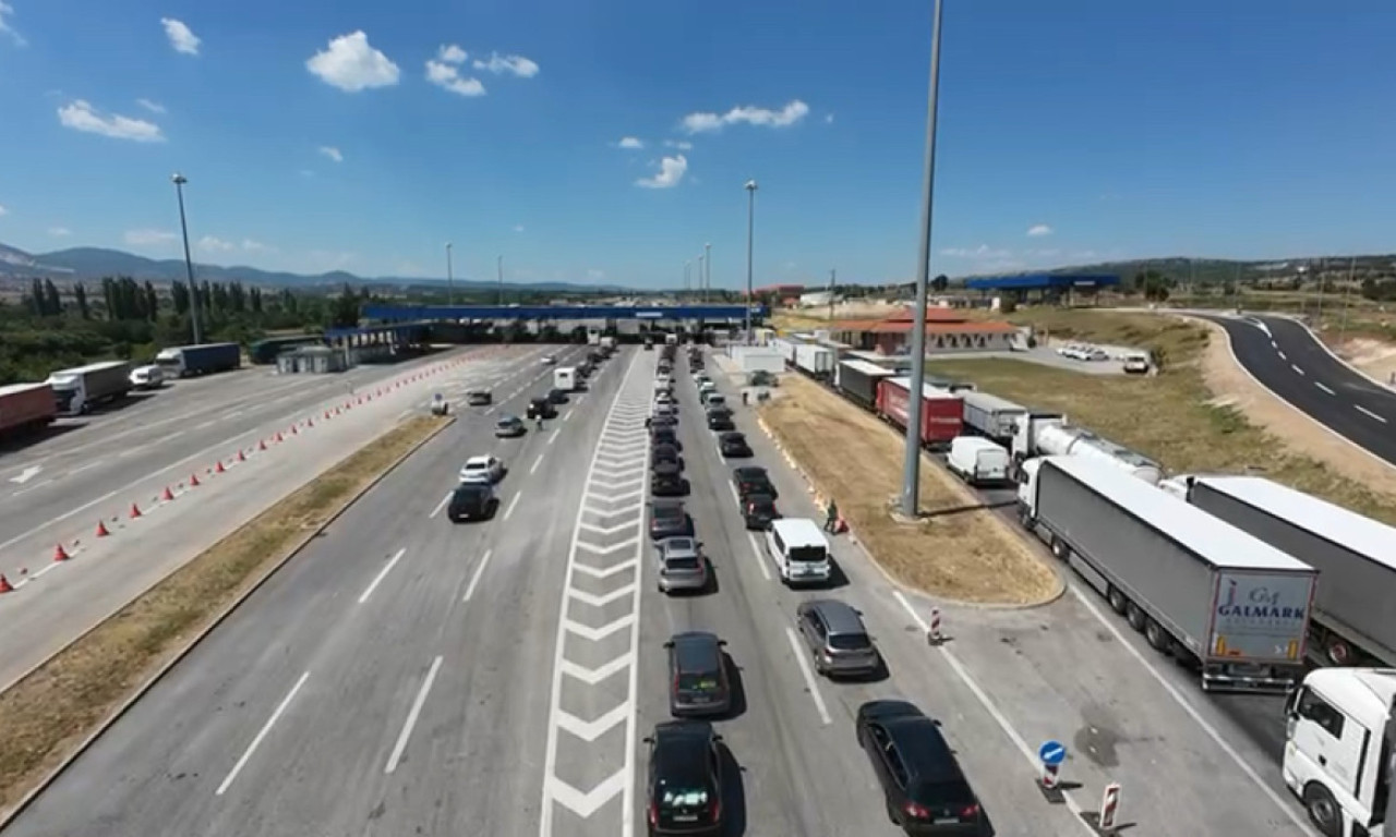 KAMIONI ČEKAJU I DO PET SATI! Ovde je najveća gužva na izlazu iz Srbije, vozači informišite se na vreme