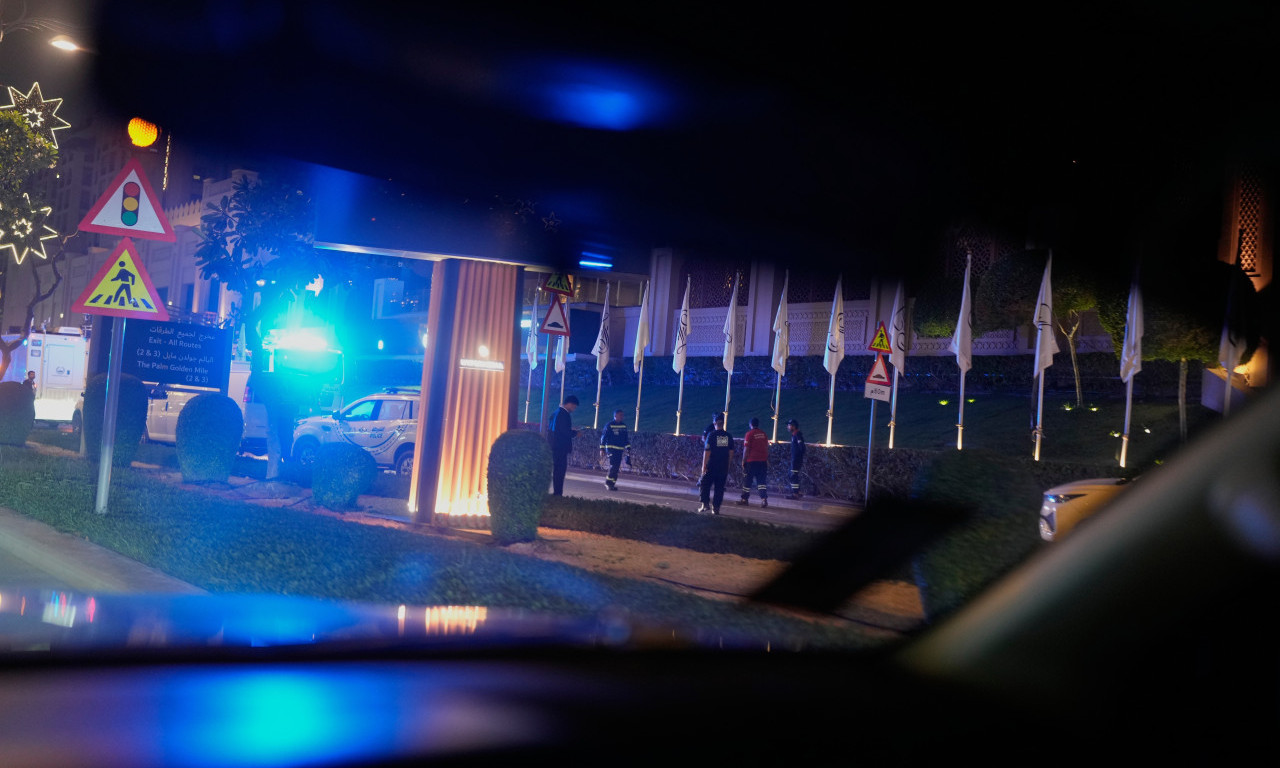 JUTRO U DUBAIJU UZ SERIJU EKSPLOZIJA! Projektili nadleću luks hotele, ovi prizori su sledili svet (FOTO+VIDEO)