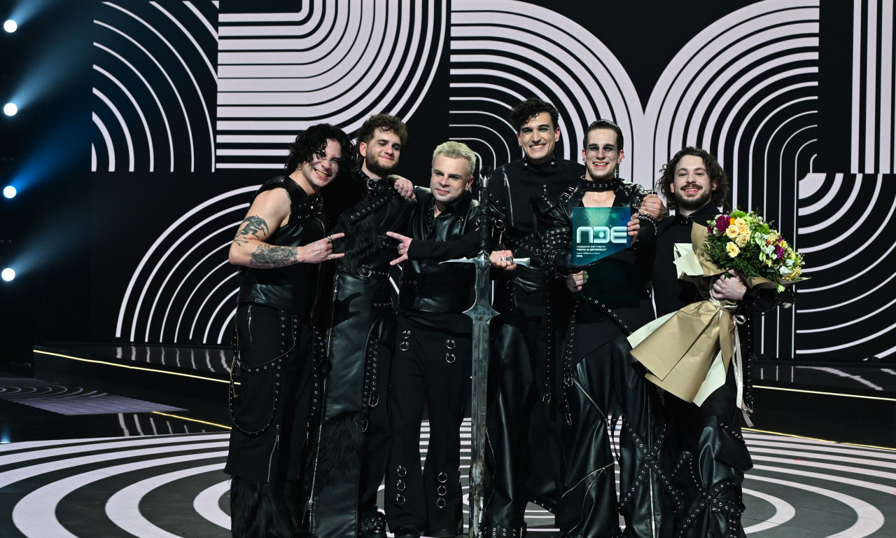 OVO JE TEKST PESME "KRAJ MENE" GRUPE "LAVINA" Pobednici PZE u Beč nose metal spektakl (VIDEO)