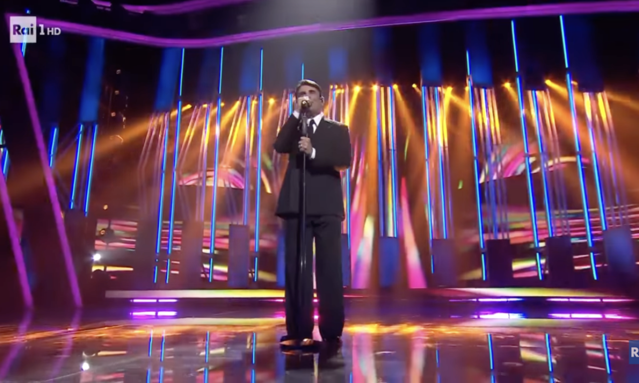 SPOTIFAJ ZVEZDA JE POBEDNIK SANREMA! Poslušajte ljubavnu pesmu Sal da Vinčija na koju je Italija odlepila (VIDEO)