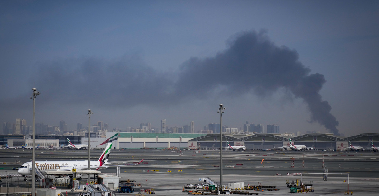 DUBAI I ABU DABI GORE OD NAPADA! Ima mrtvih i ranjenih u udarima na aerodrome - prizori lede krv (FOTO+VIDEO)