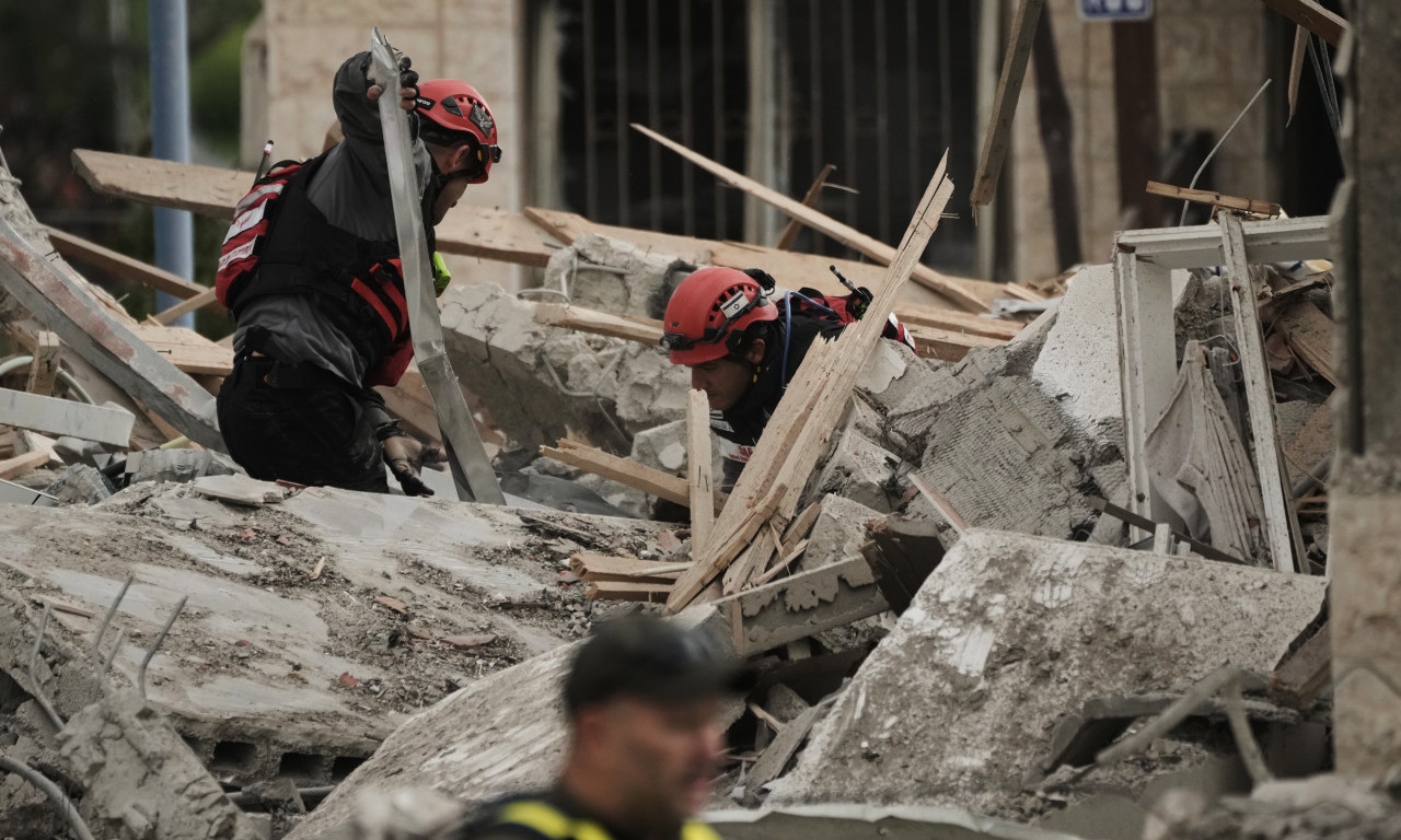 RAKETNI NAPAD NADOMAK JERUSALIMA Poginulo devet osoba, 23 povređeno - Iran uzvraća udarac