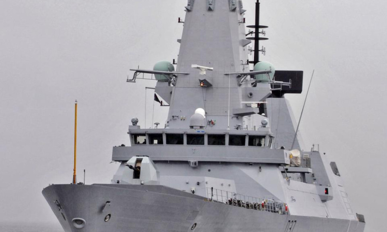 VELIKA BRITANIJA ULAZI U RAT PROTIV IRANA?! Potvrđeno je - šalju se helikopteri i ratni brod (FOTO)
