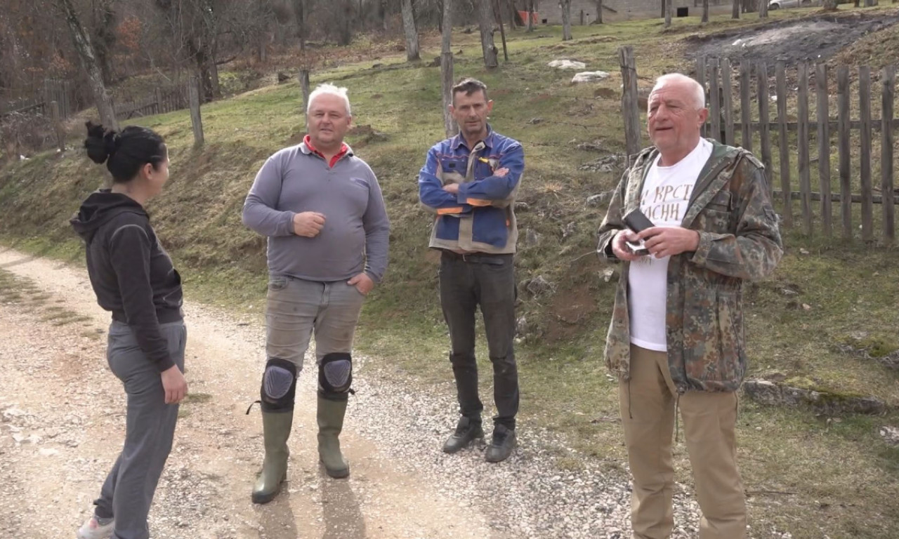 POJAVILI SE MISTERIOZNI KRUGOVI KOD KOSJERIĆA Niko ne zna šta je ovo: "Postoji nešto vrlo čudno i mistično" (FOTO)