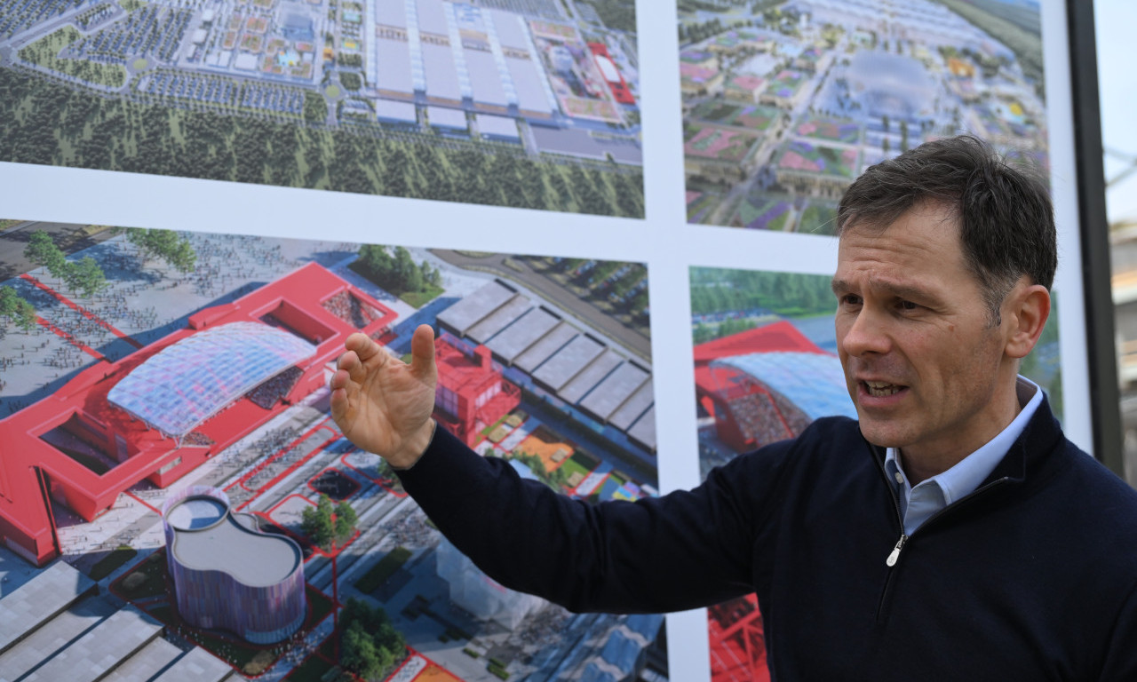 VIŠE OD 4.000 RADNIKA i 500 MAŠINA GRADE "SRPSKU KUĆU"! Mali otkrio rok završetka Paviljona u Surčinu (VIDEO)