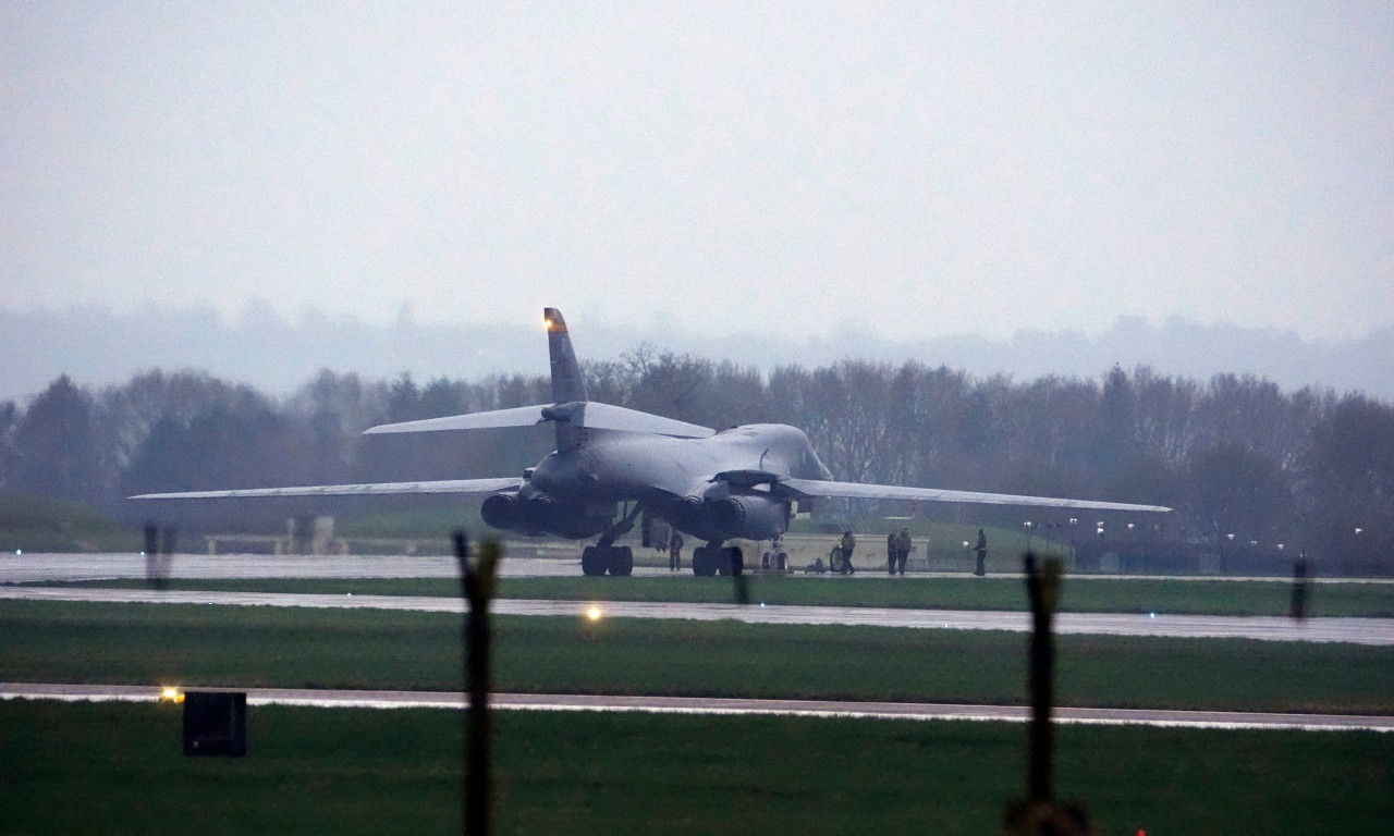 AMERIČKO ČUDOVIŠTE STIGLO U EVROPU! Iranu prete nikad žešći napadi - pogledajte šta sve može (FOTO)
