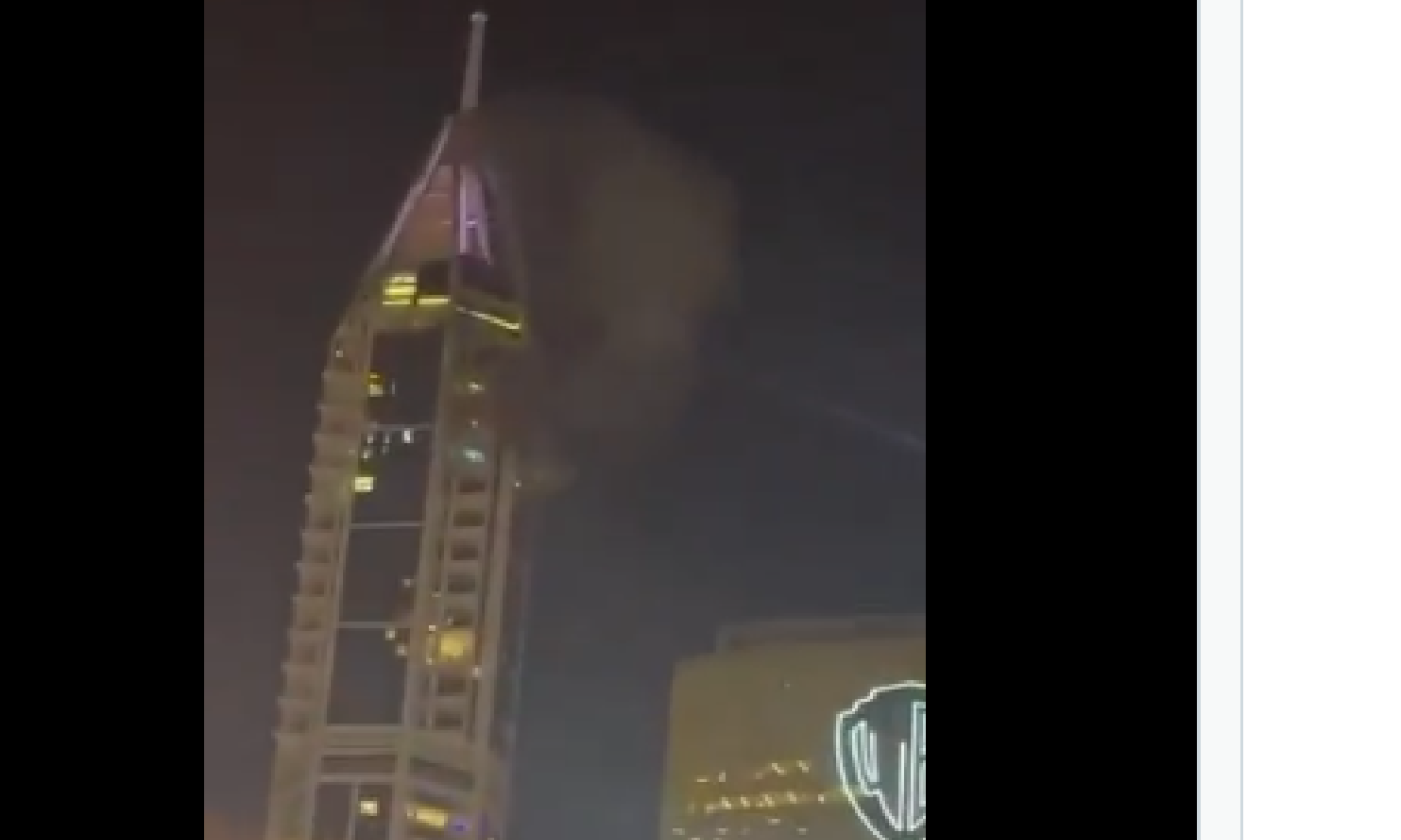 POGOĐENA STAMBENA KULA U DUBAIJU Prestižna lokacija u dimu! Projektil udario u višespratnicu (VIDEO)