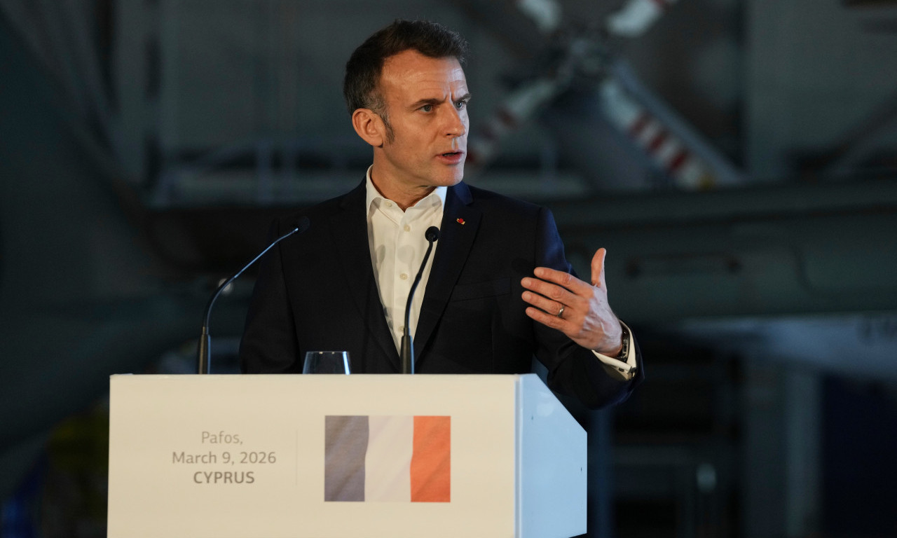 MAKRON: Francuska će nastaviti da podržava Ukrajinu