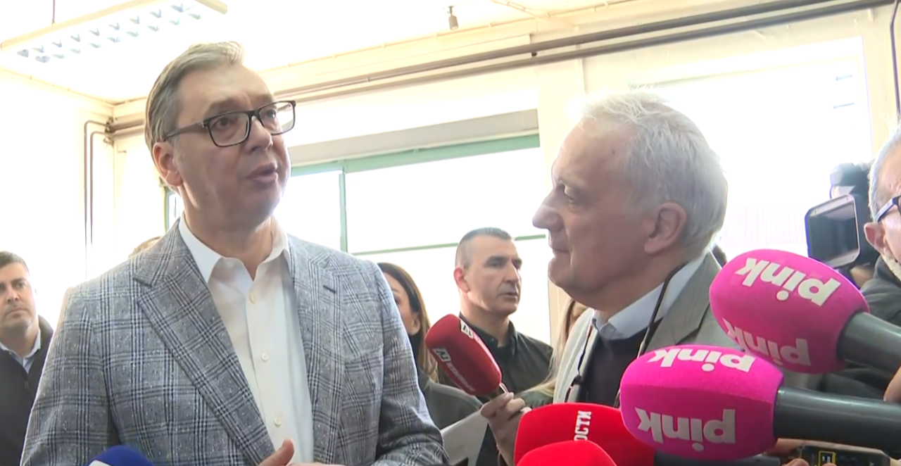 VUČIĆ U SIVCU: Posle fabrike Sigma predsednik Srbije obilazi crkvu Svetog Nikolaja (VIDEO)