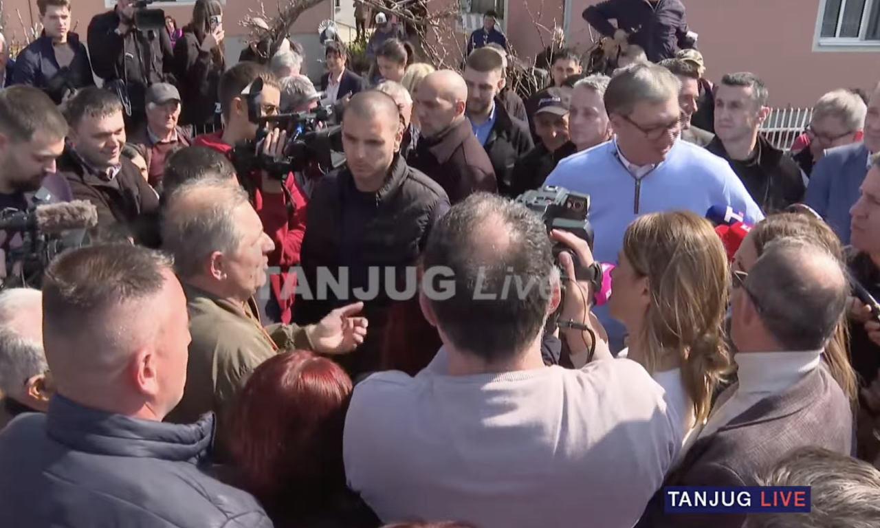 VUČIĆ OBILAZI GAZDINSTVO ĐORĐEVIĆ U MRAMORCU "Istorijski trenutak - ovde je bio Karađorđe, pa Vi predsedniče" (VIDEO)