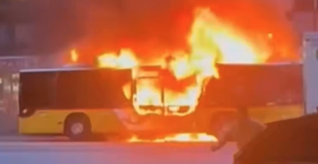 ŽENA IZ BIJELOG POLJA POGINULA U "AUTOBUSU SMRTI" U ŠVAJCARSKOJ Horor usledio kada se putnik namerno zapalio (VIDEO)
