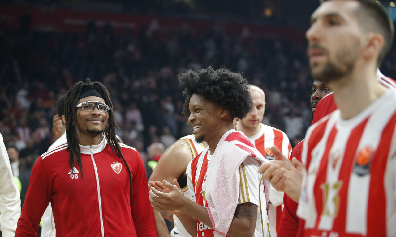 SVI SE PITAJU ŠTA MU JE ONO CRNO: Evo šta je Karter nosio na dresu protiv Fenera - tehnologija koja menja košarku (FOTO+VIDEO)