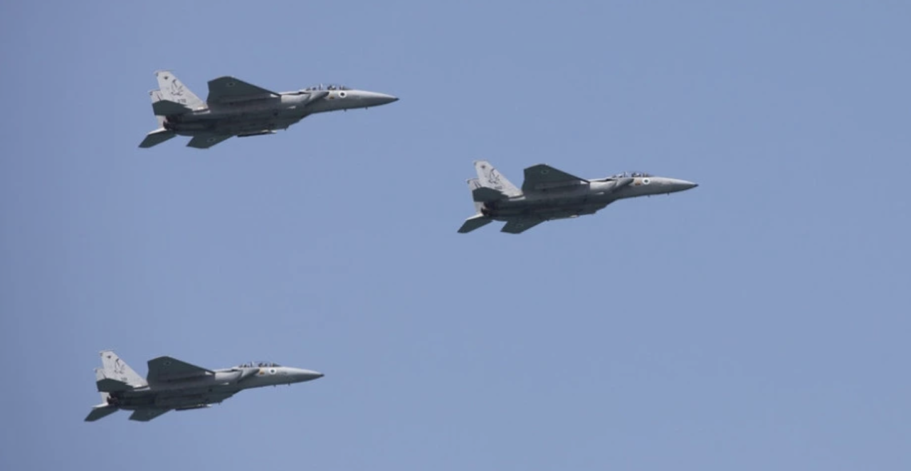 IRAN RAKETIRAO AMERIČKE BAZE U DUBAIJU! Više od 500 vonjnika bilo na meti