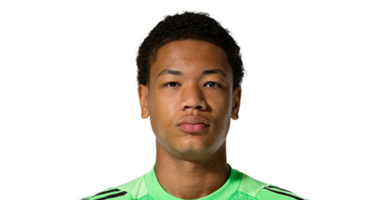 DA LI ŠESNAESTOGODIŠNJAK MOŽE DA BRANI U LIGI ŠAMPIONA?! Evo šta kaže zakon i kako je Jamal rešio problem koji Bajern može da ima