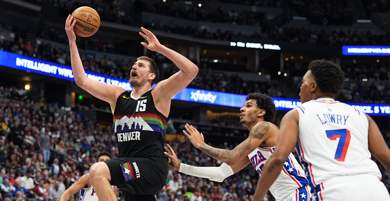 JOKIĆ PIŠE ISTORIJU I KADA IGRA SA POLA SNAGE! Pogledajte potez zbog kojeg je NBA morao odmah da se oglasi (VIDEO)