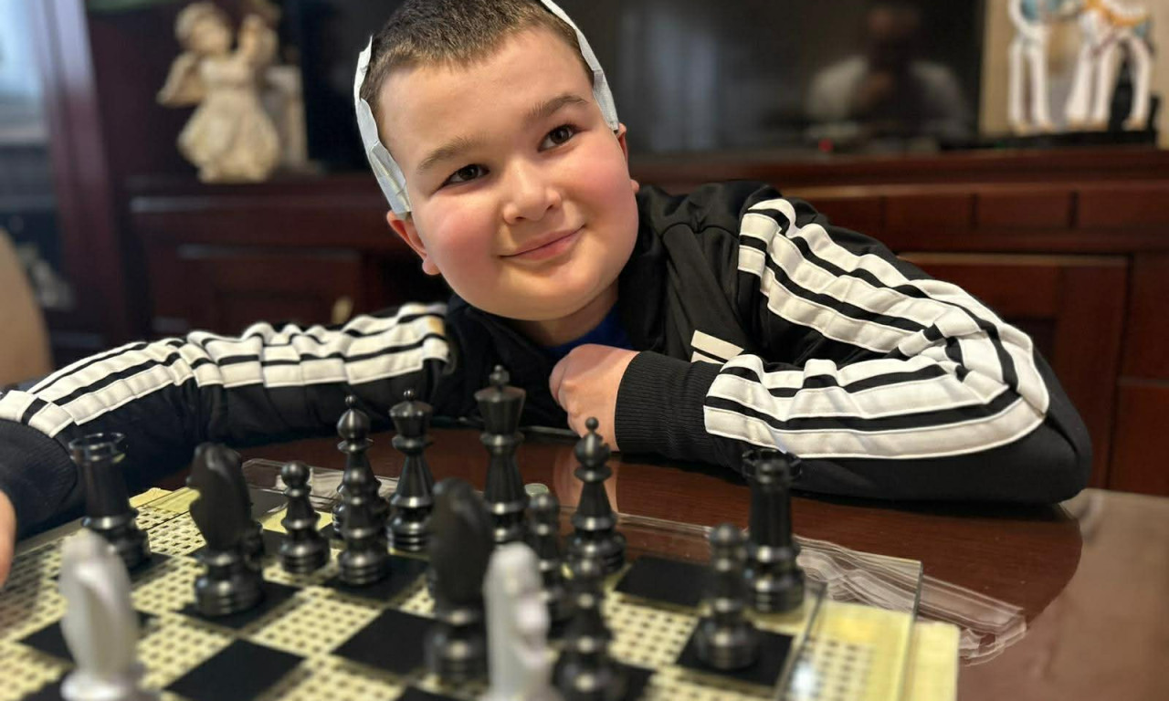 TO MI JE BIO NAJBOLJI DAN U ŽIVOTU Andriji tri dana nakon što mu je u goste došao predsednik osmeh ne silazi sa lica (FOTO)