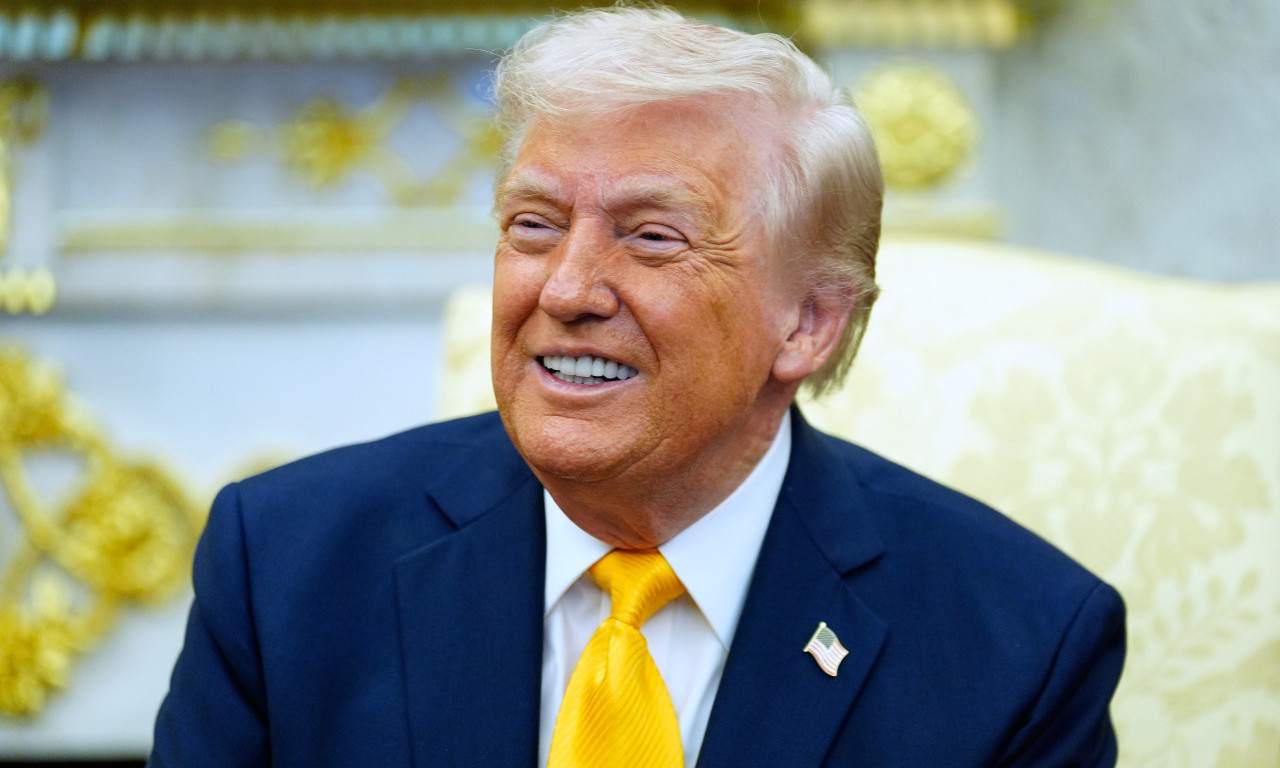 TRAMP DOBIO POSEBAN POKLON OD IRANA: "Juče su uradili nešto neverovatno - neću vam reći šta" (VIDEO)