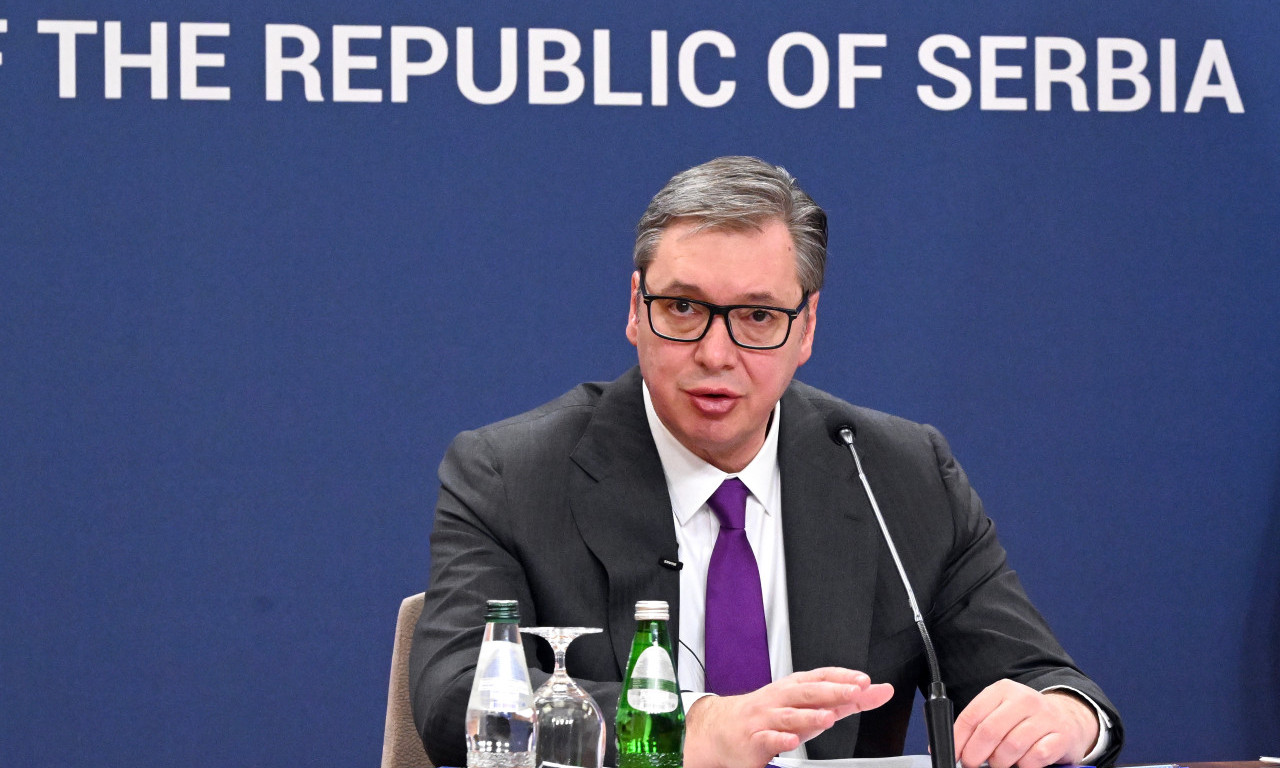 VUČIĆ: MILICA SLALA PORUKE 18 MINUTA PRE SMRTI Predsednik o slučaju devojke koja je pala sa Filozofskog fakulteta