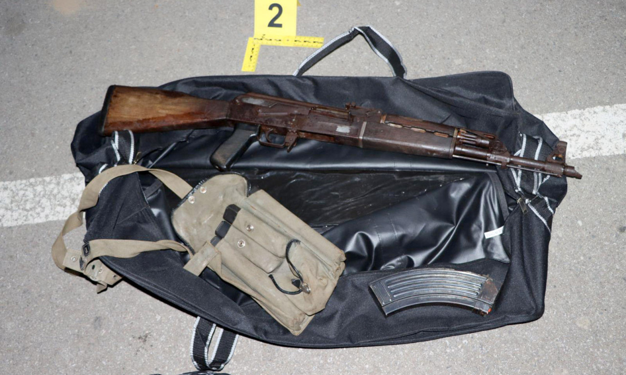 "PAO" MLADIĆ SA ARSENALOM ORUŽJA: Detalji filmske akcije MUP-a i SBPOK-a u Beogradu (FOTO/VIDEO)