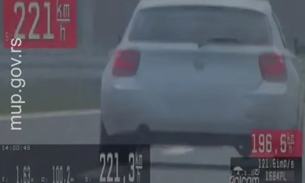 BAHATO DIVLJANJE KOD VALJEVA Devojka (30) razvila šok brzinu na BMW, zbog ovoga je odmah uhapšena (VIDEO)