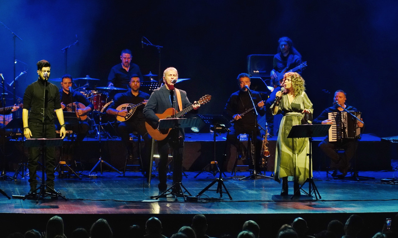 VEČE ZA PAMĆENJE U BEOGRADU Jorgos Dalaras doneo duh Grčke i očarao publiku (FOTO+VIDEO)