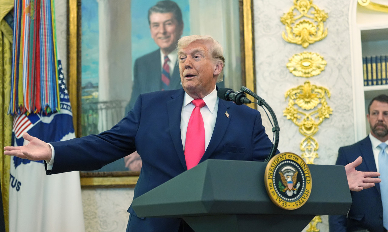 TRAMP OTKRIO KOJI POKLON JE DOBIO OD IRANA: "Gest dobre volje vredan ogromne sume novce"