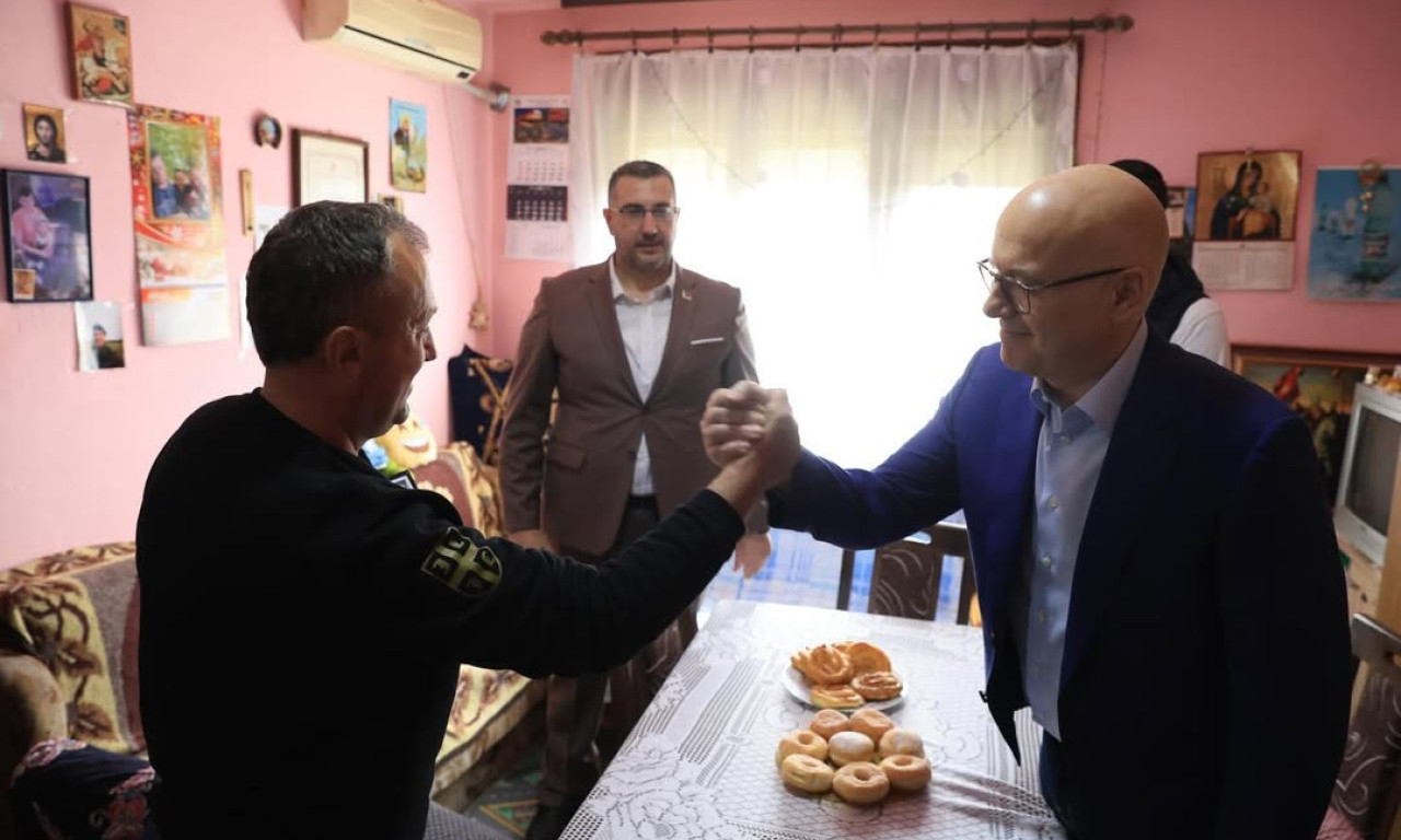 POŠTOVANJE ZA HEROJE Vučević posetio ratnog veterana i borca sa Košara (FOTO)