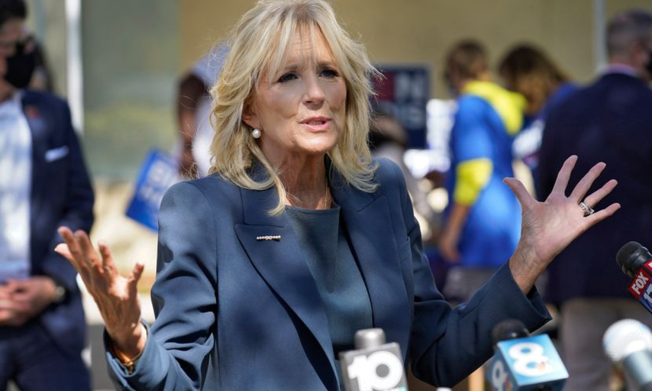 AGENT TAJNE SLUŽBE SE SLUČAJNO UPUCAO Bio je u pratnji Džil Bajden!