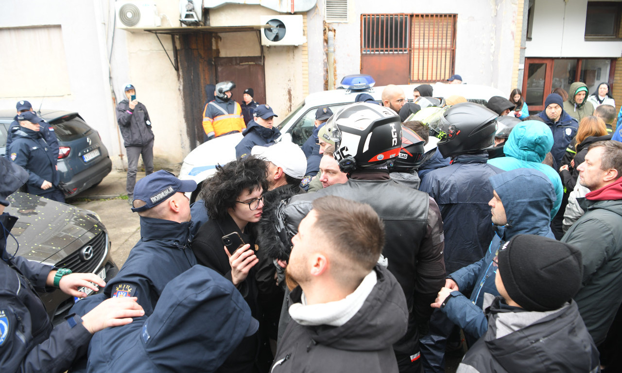 INCIDENTI TOKOM IZBORNOG DANA Napeto u mnogim mestima, napadnuti aktivisti, građanima onemogućeno glasanje