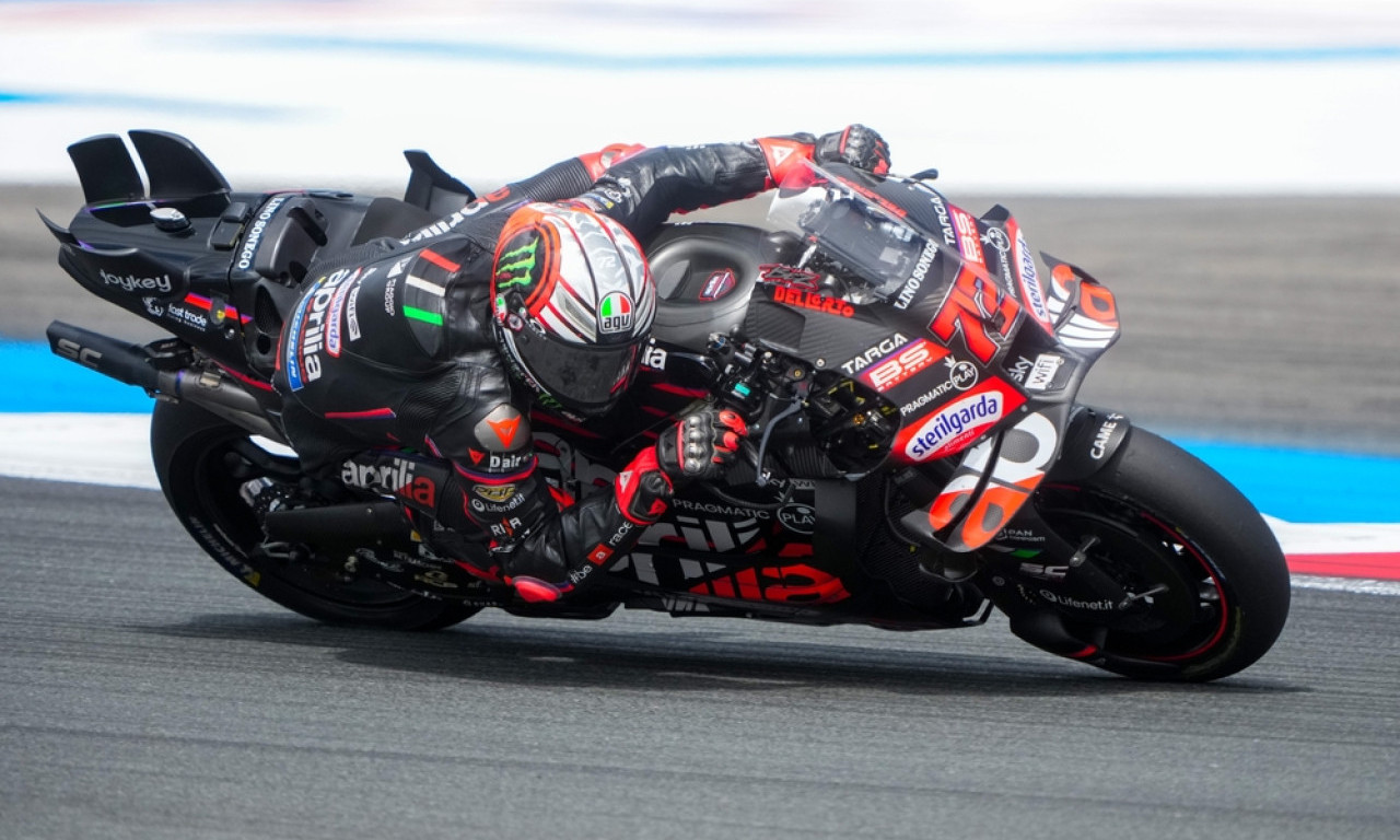 DOMINACIJA BECEKIJA Italijan pokorio Ostin i ispisao istoriju Moto GP-a!