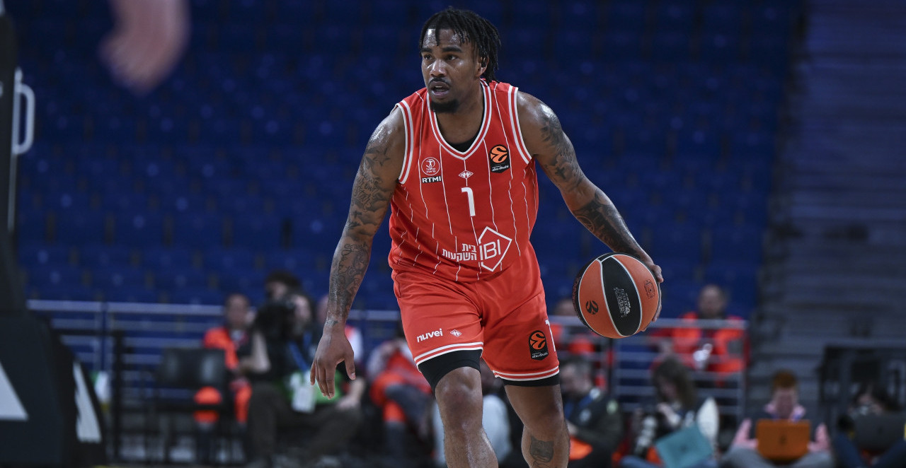 ZVEZDA U PREGOVORIMA SA AMERIČKIM PLEJMEJKEROM? Crveno-beli naciljali evroligaško pojačanje za novu sezonu