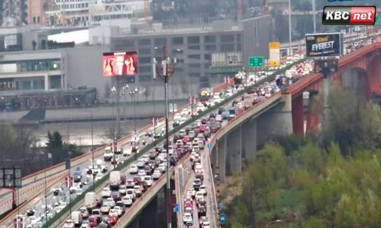 KRKLJANAC NA GAZELI Pogledajte gde su najveće kolone u popodnevnom špicu u Beogradu (FOTO)