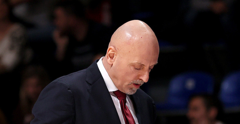 "NE MOGU VIŠE, MAJKE MI!" Potpuni slom Saše Obradovića: Pobedio u plej-ofu, pa zaplakao