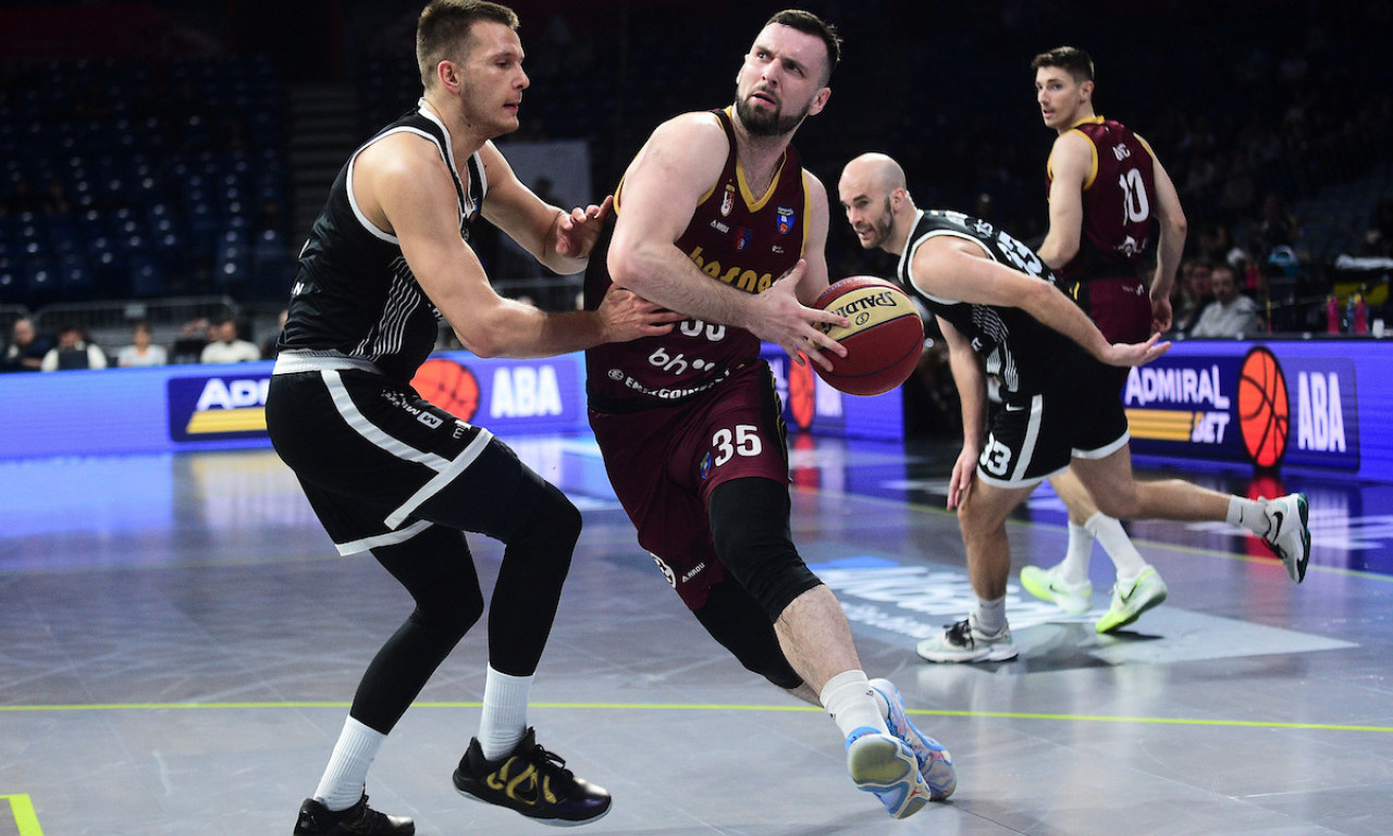 ZNAČAJNA POBEDA: Košarkaši Partizana savladali Burg i osvojili treće mesto na turniru u Atini