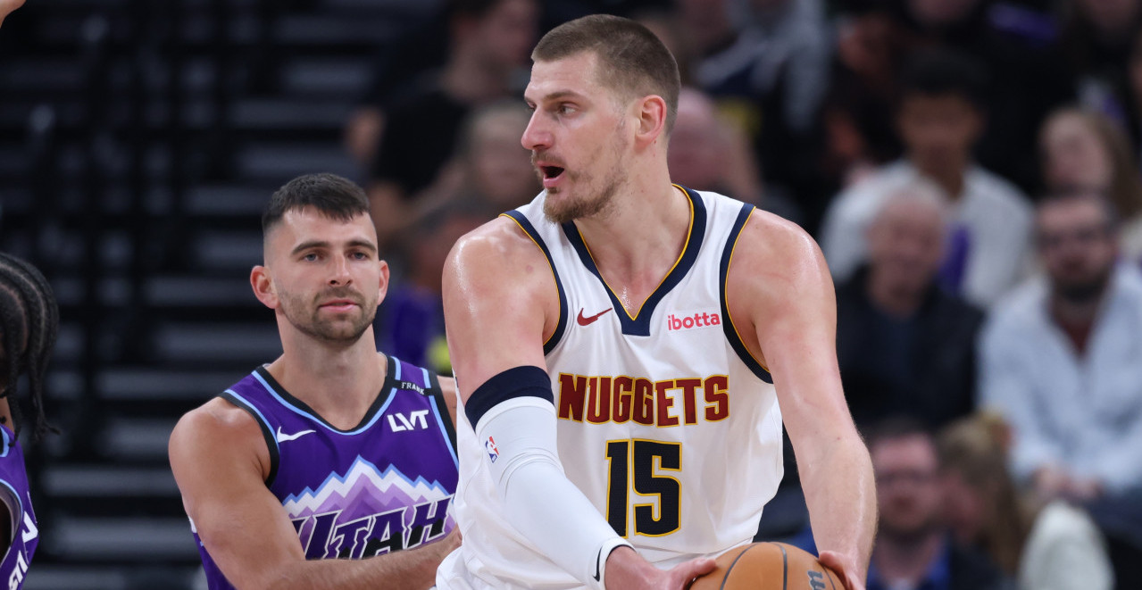 AU, LJUDI - POGLEDAJTE OVO! Nikola Jokić novim tripl-dablom izazvao zemljotres u NBA (VIDEO)
