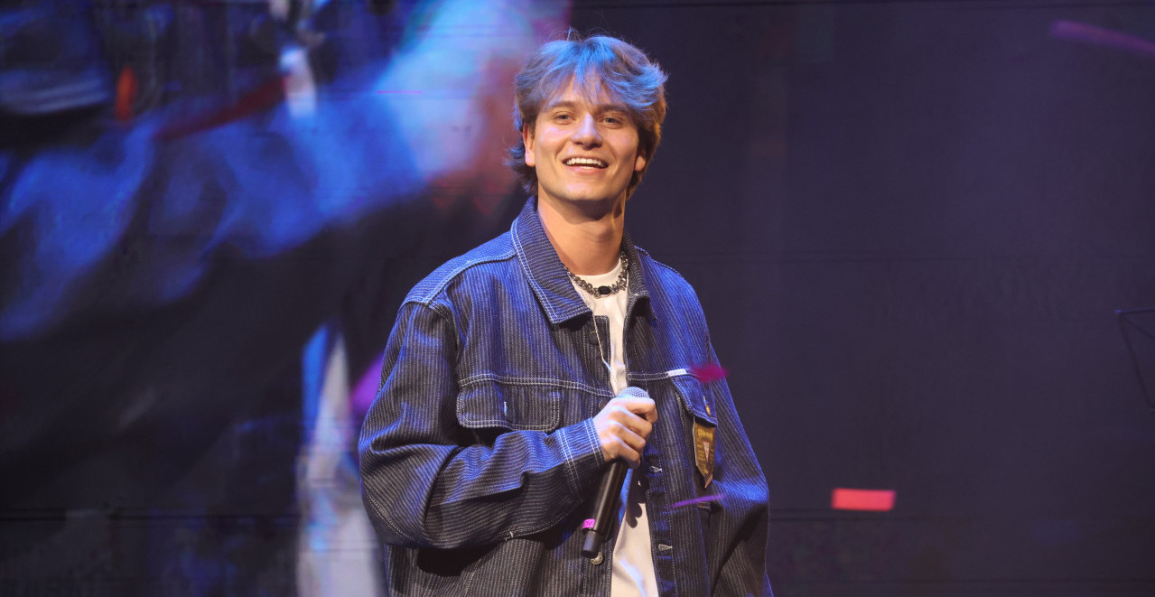 JAKOV JOZINOVIĆ PRETVORIO SAVA CENTAR U EKSPLOZIJU EMOCIJA Ovako je izgledala magična noć u Beogradu (VIDEO)