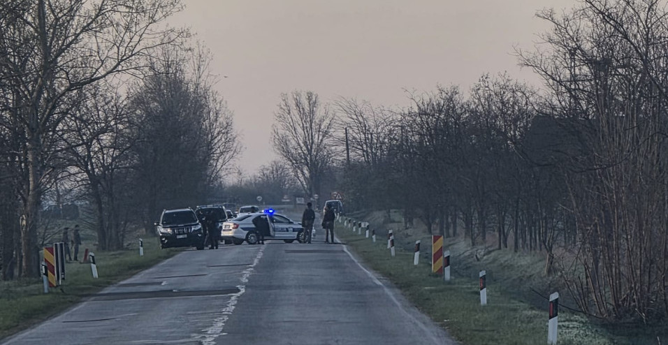 PRONAĐENI PREDMETI SUMNJIVE SADRŽINE KOD GASNE INFRASTRUKTURE U KANJIŽI Detalji velike akcije vojske i policije!