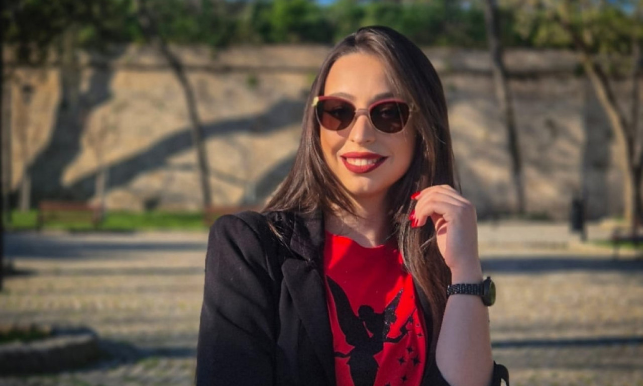 JOVANA SIMIĆ: PATOLOGIZACIJA JEDNOSTAVNOG ŽIVOTA Ko nam je prodao krivicu jer radimo od 9 do 5?