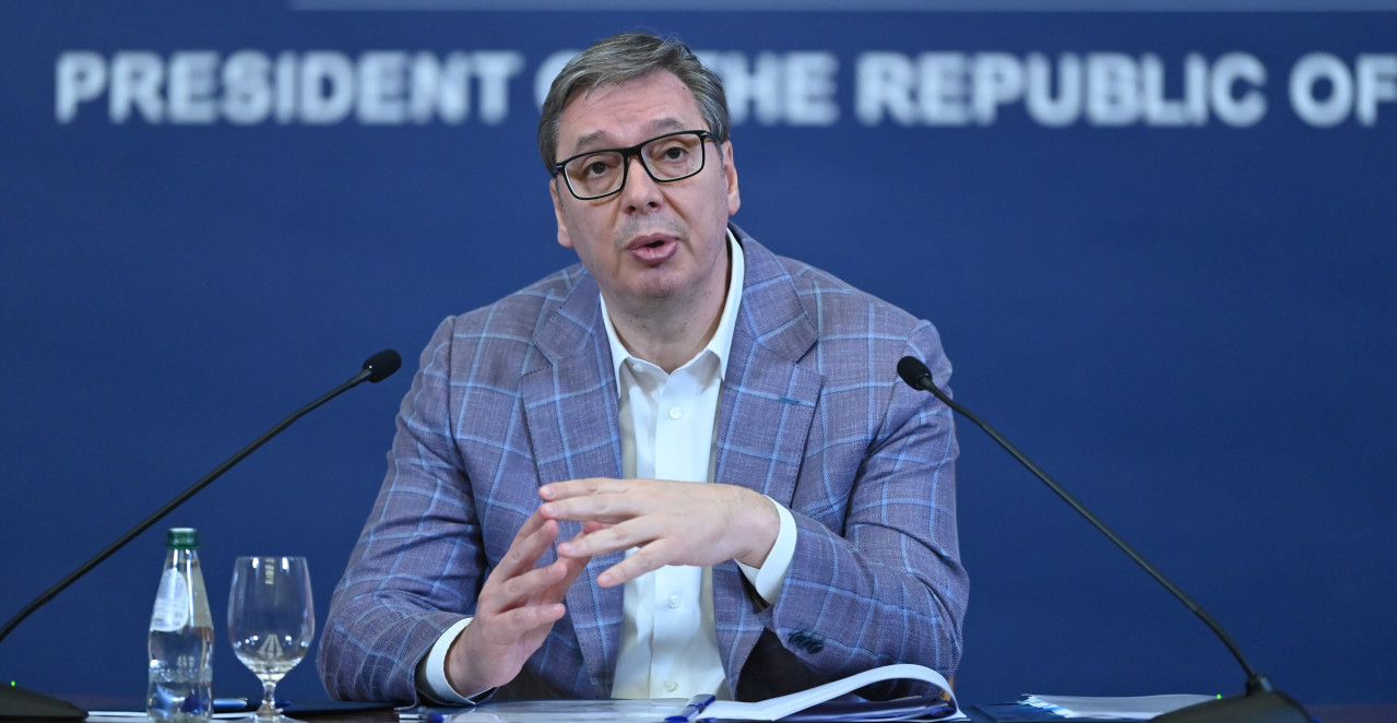 VUČIĆ SA IZASLANIKOM EU ZA DIJALOG BEOGRADA I PRIŠTINE Danas niz važnih sastanaka
