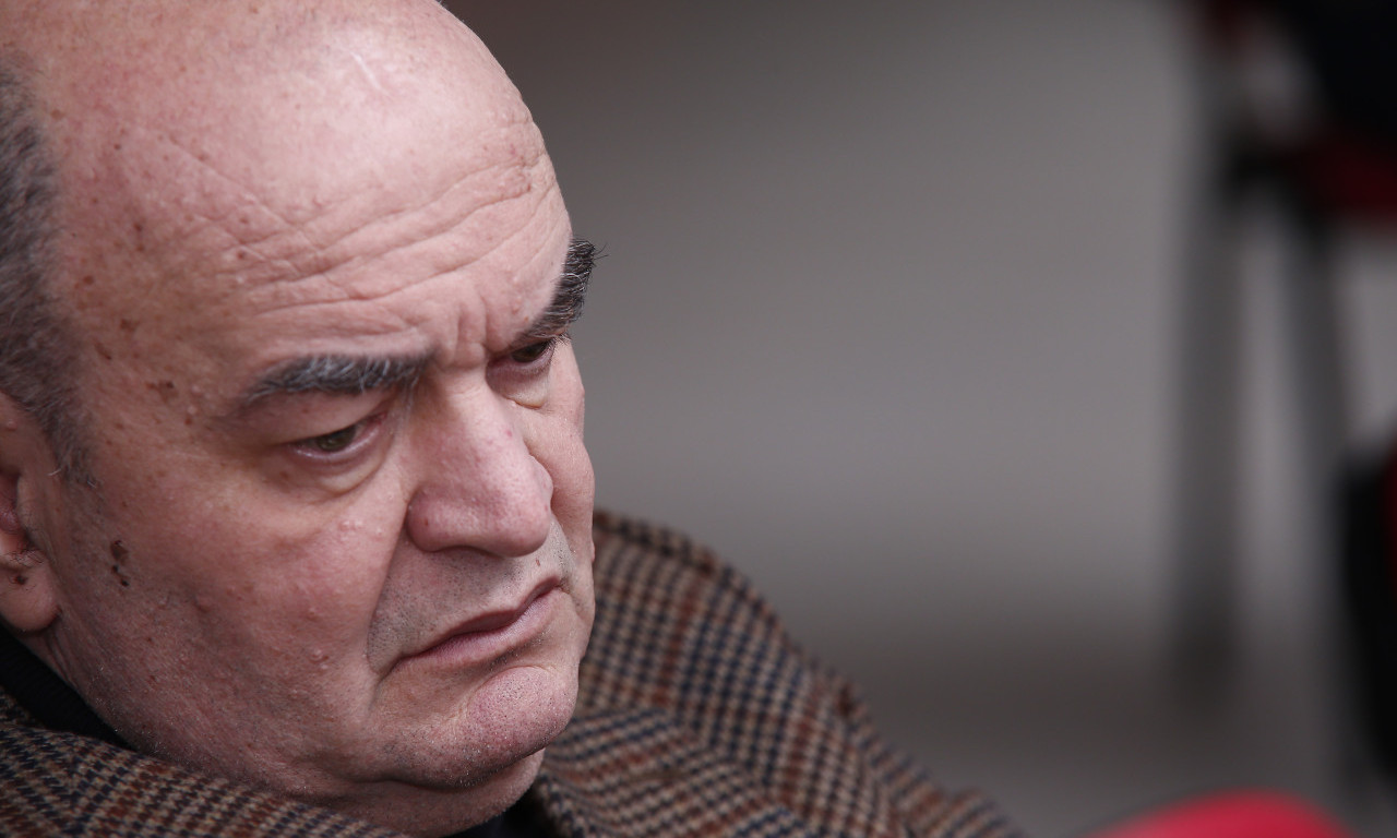 TEŠKA ŽIVOTNA BITKA DUŠKA VUJOŠEVIĆA Borba sa bolešću koja traje godinama