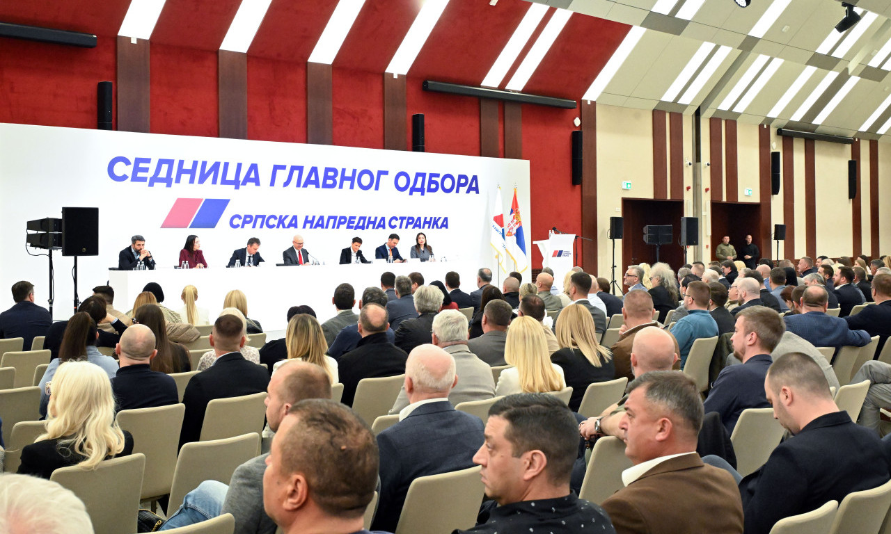 ZAVRŠENA SEDNICA GLAVNOG ODBORA SNS-a! Prisustvali Vučević, Brnabić, Mali, Glišić... (FOTO/VIDEO)